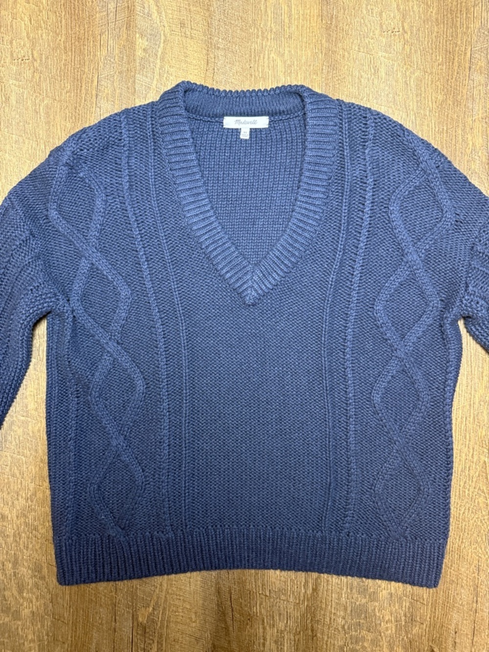 Madewell Women’s Augustus Cableknit V-Neck Navy Sweater Size X-Small - Picture 2 of 10